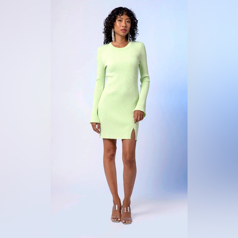Line & Dot Light Green Long Sleeve Dress - Picture 3 of 7